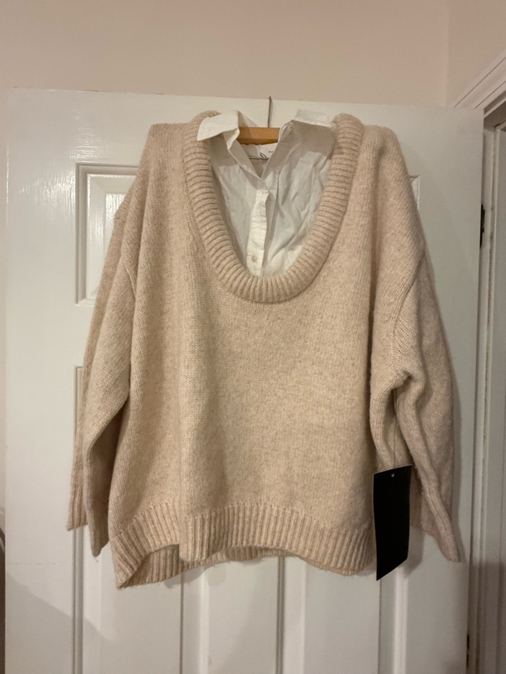 Pomander Place Neutral Cream Scoop Neck Chunky Knit Sweater